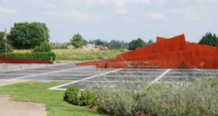 La Roulotte Des Trois Arbres Bed & Breakfast Oradour-sur-Glane Exterior photo
